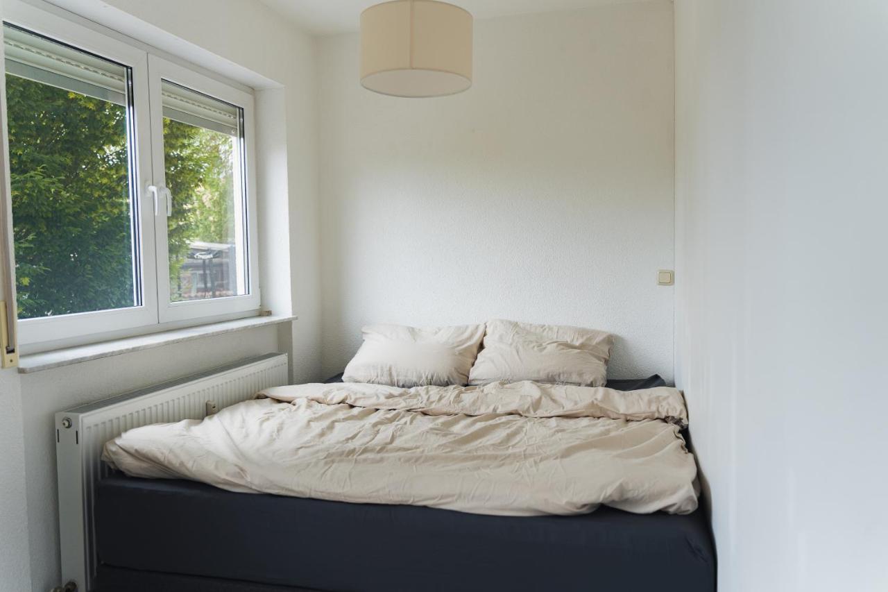 Appartment In Den Weinbergen Bei Mainz - Mit 2X Doppelzimmern, 1X Grosses Wohnzimmer, Bad & Kueche Stadecken-Elsheim Экстерьер фото